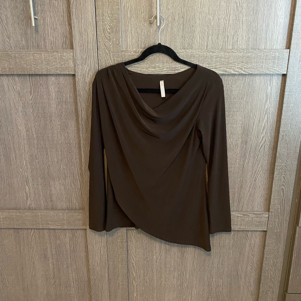 🛍️Last Tango Brown Asymmetrical Top
